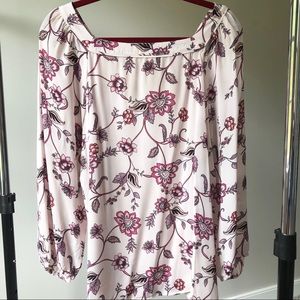 Like New - Beautiful Floral Blouse Tunic